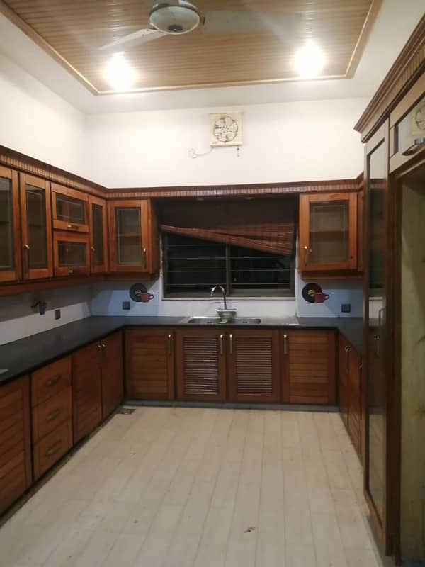 1 kanal Corner upper portion for rent in Johar town Lahore 10