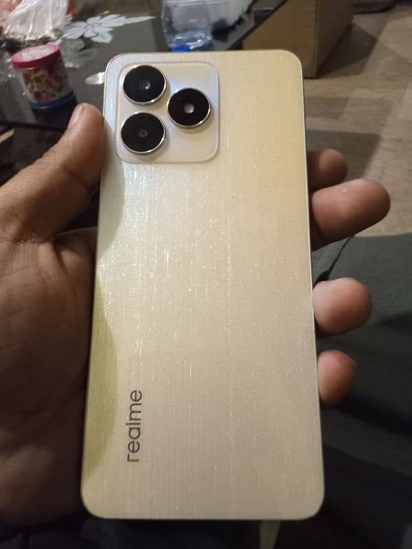 Realme C53 1