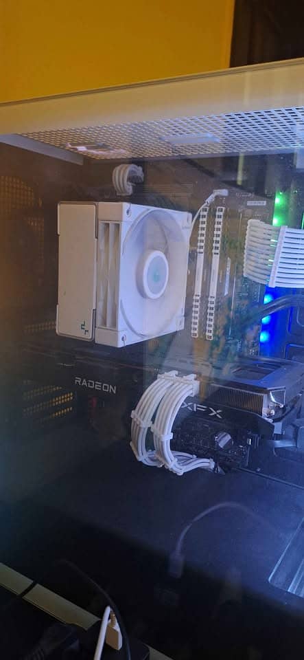 High End Gaming PC (i7 12th gen RX 6700) 1