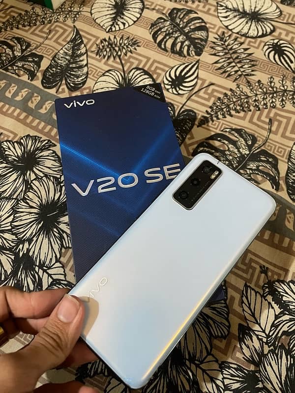 Vivo V20SE 8/128 All genuine All okay With Box 1