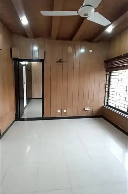 Fully Renovated Tile Floor Flat For Rent G-11/3 0