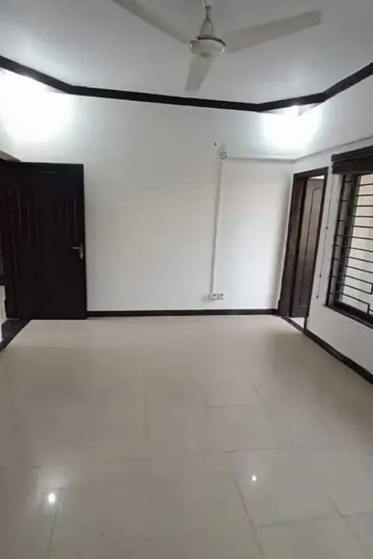 Fully Renovated Tile Floor Flat For Rent G-11/3 5