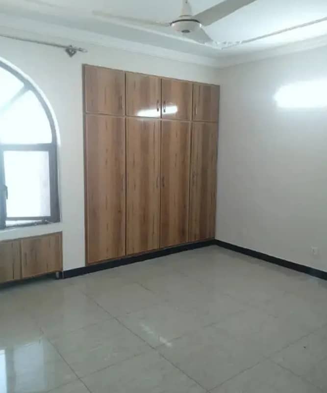 G-11/4 PHA C-Type Fully Renovated Tile Floor Flat For Rent, 3rd Floor 9