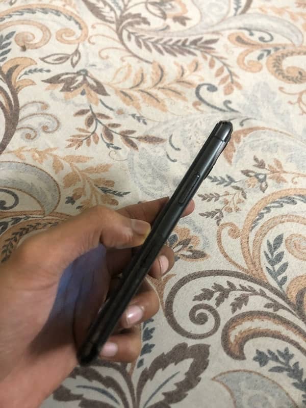 iphone 11 pro 64gb 10/10 condition non pta (j. v) 4