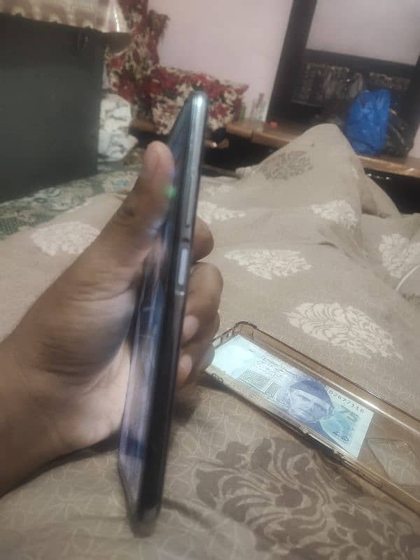 I want to sell my mobile 3