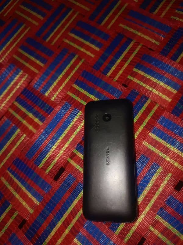 Nokia originl 215 only torch not wrking every thing is ok official pta 2