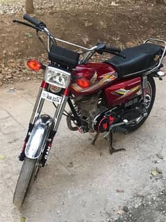 I'm selling my honda 125 2016model registered 2018 biometric available