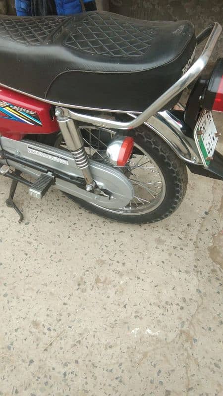 Honda 125 10/10 condtion 03014356500 3