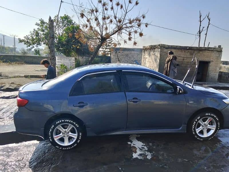 Toyota Corolla GLI 2013 1