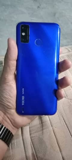 techno spark 6 go 4GB 64GB