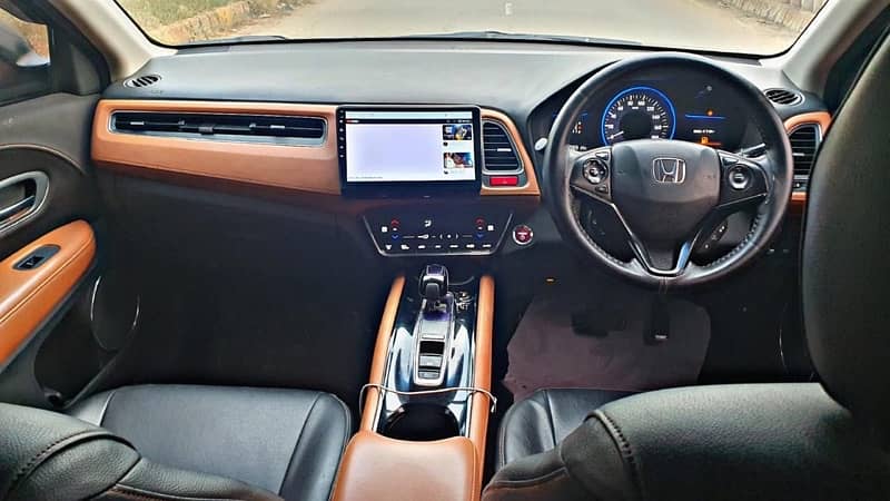 Honda Vezel 2014 2017 z sensing package with orange interior 8