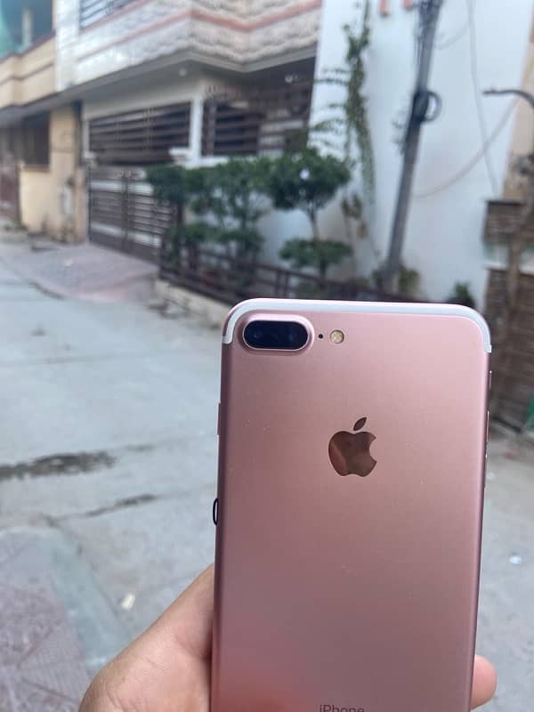 IPhone 7 Plus 0