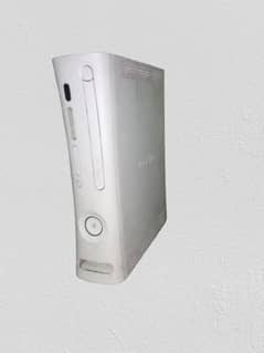 Xbox 360 White 500 GB with 100+ Games installed