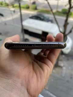 iPhone XS Max 75% Health total genuine| Black color |0/332 /16/33/99/5