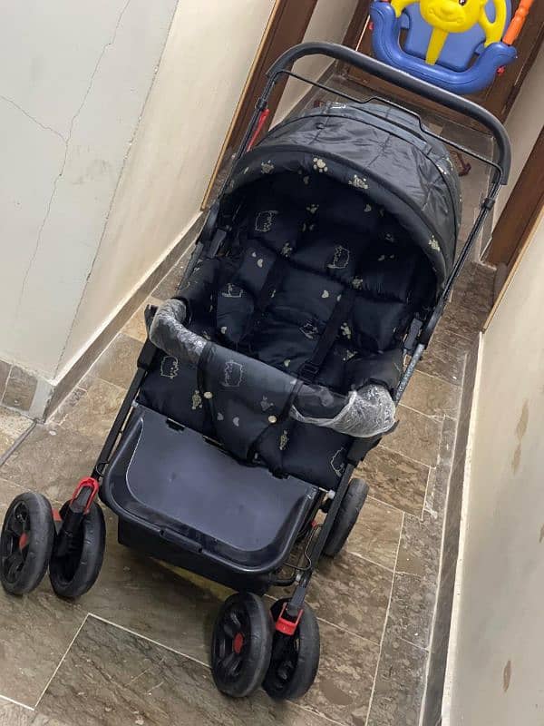 Baby pram just like New 6