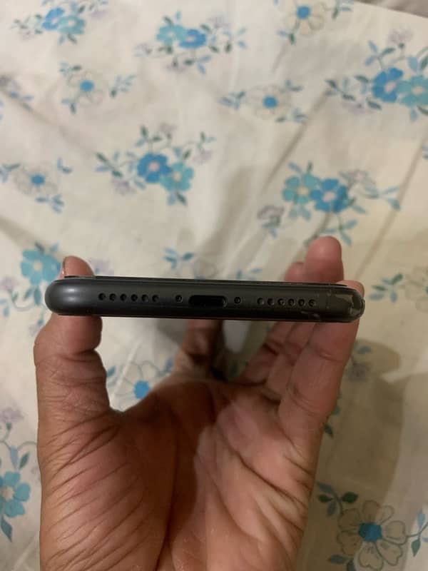 IPHONE 11 GB/256 FACTORY 2