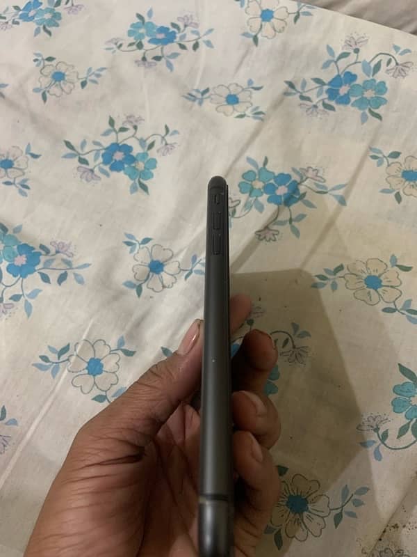 IPHONE 11 GB/256 FACTORY 4