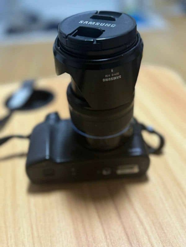 Samsung DSLR NX11. 2