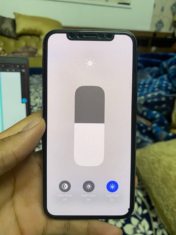 iphone 11 pro DUAL SIM PTA approved scratchless phone golden 7