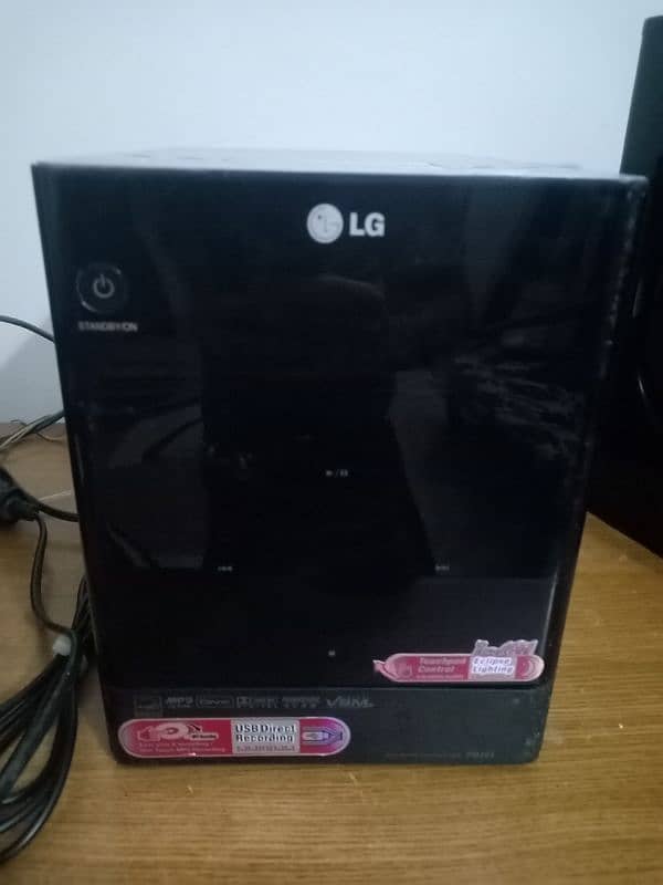 Lg home theater FB-163 sound system original 3