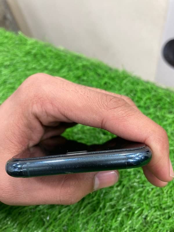 iPhone 11 pro Non PTA 4