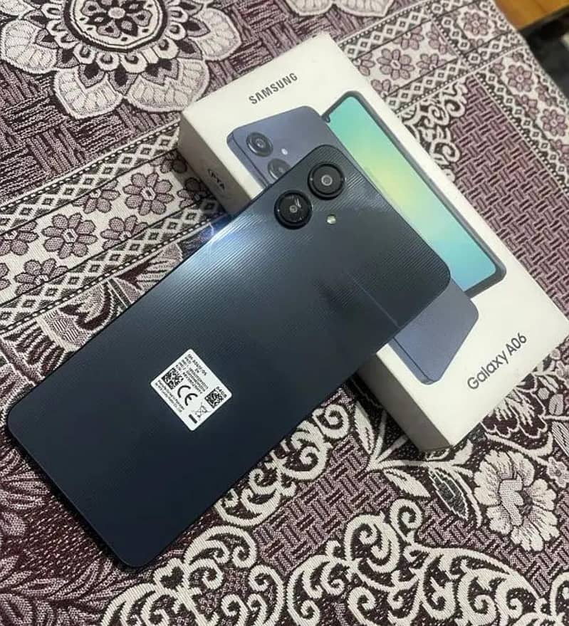 Samsung A06 Black just box open 0