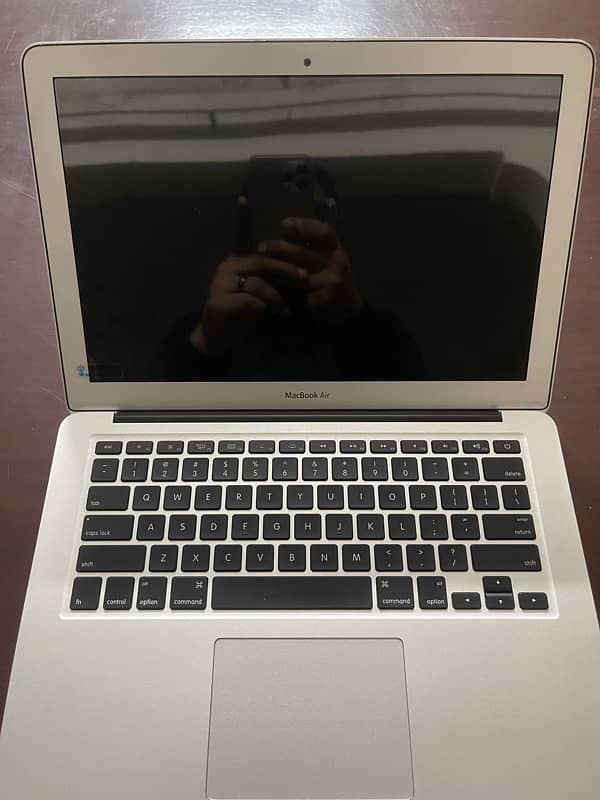 Apple MacBook Air 6 core 15 4t Gen Slim 5