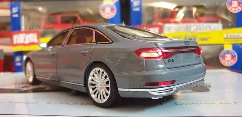 Audi A8L Diecast Toy Metal Model Size 8 Inches Light n sound 3