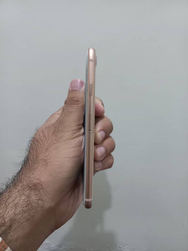 iPhone 8 | 64GB | Non PTA | 10/10 Condition | 90% Battery Health 3