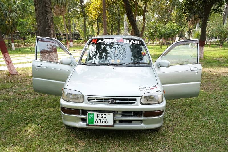 Daihatsu Cuore 2004 3