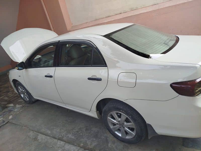 Toyota Corolla limited edition 2014 14