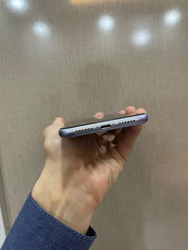 iPhone 11 (fix price ) 5