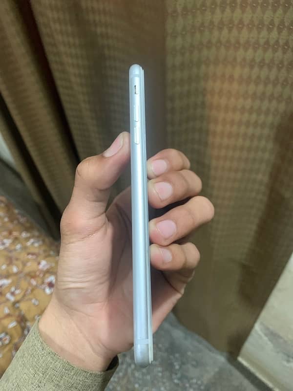 Iphone 8 plus 64GB white colour waterpack 03185146868 call me 6