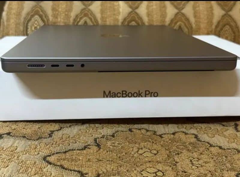 MacBook Pro 16’’ 32GB/1TB M1 Max Space Grey03707391461 2