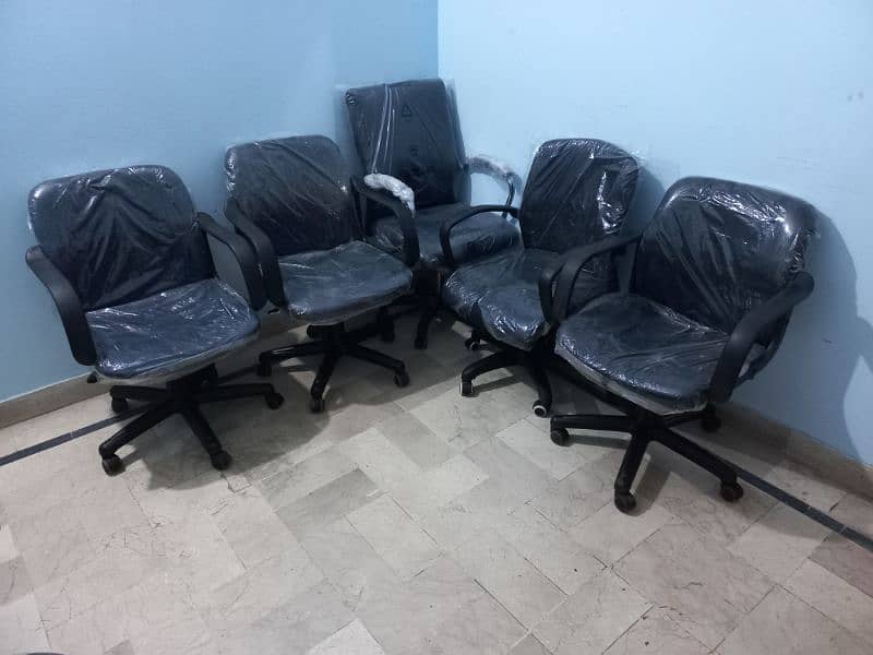 Office chairs Available AD Pora Red karain 1