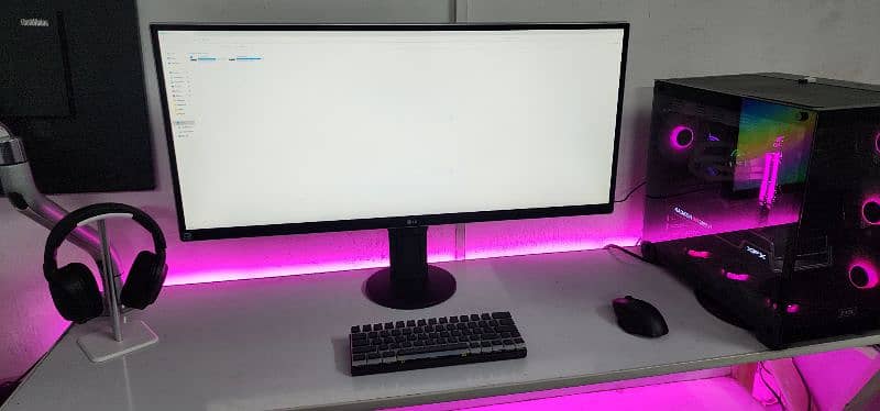 LG 34inch IPS Ultrawide 3840x1440p Flat Monitor 5