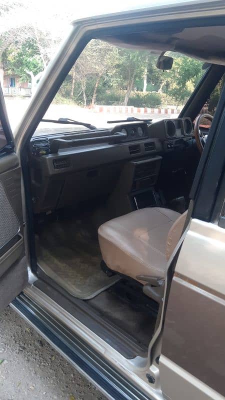 Mitsubishi Pajero Exceed, 1990, Auto Transmission, Karachi Invoice. 5