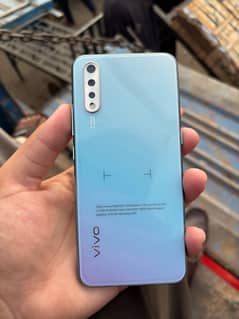 vivo S1