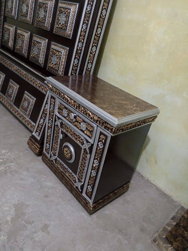 complete bed set brand new solid wooden furniture for sale in Lahore 4