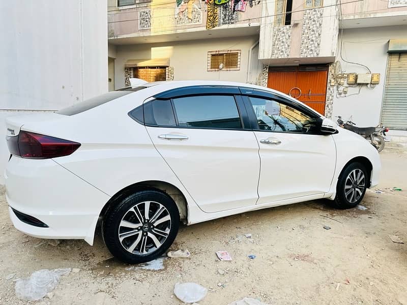 Honda City Aspire 2022 1.5 FULL OPTION 4