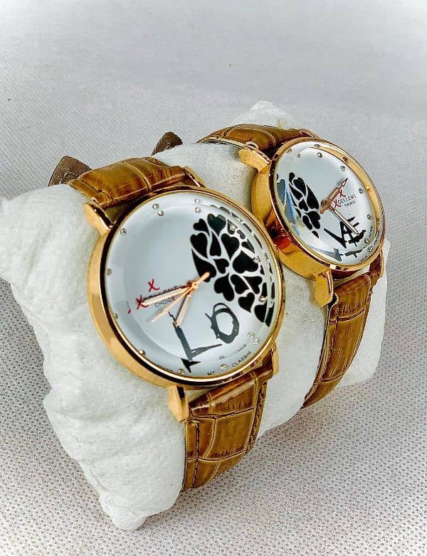 Stylish unisex couple watch Leather strip, WhatsApp (03145156658) 3