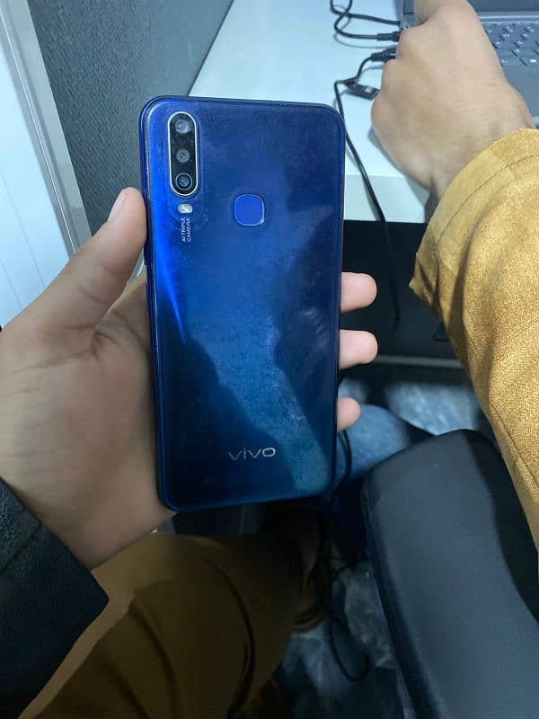 vivo y15 4