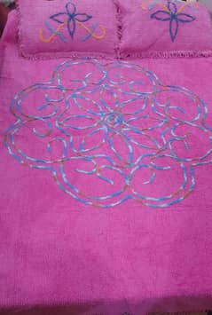 3 piece velvet bed spread with pillows