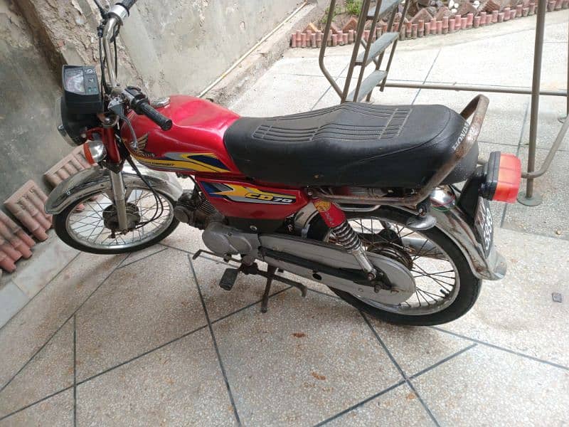 Honda CD 70 ( Model 2000) 4