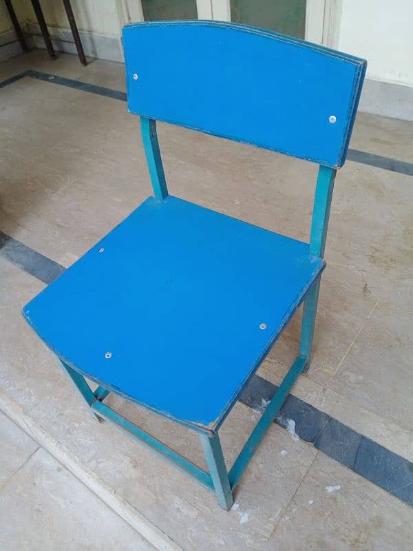 1800 pr piece. chair . desk. for children. scchool. academy. tution etc 0