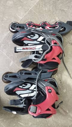 skating shoes .