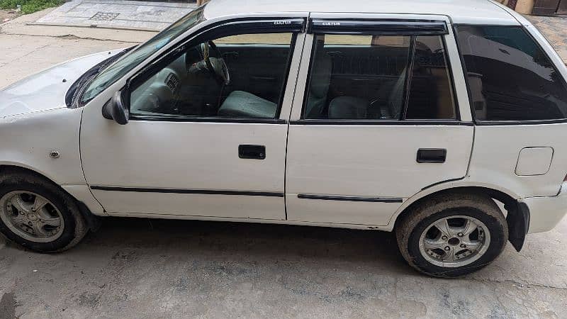 Suzuki Cultus VXR 2007 white color 3