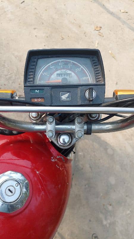 Honda cd70 tanki tapy sath mil jaye gy orignal 3