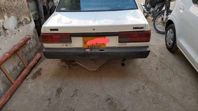 Nissan Sunny 1989 1