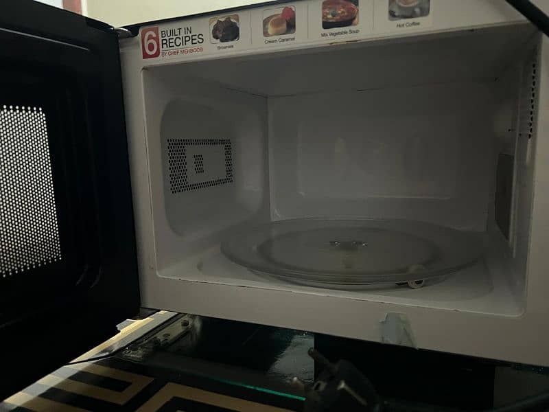 Dawlance microwave oven DW MD10 is available for sale 3